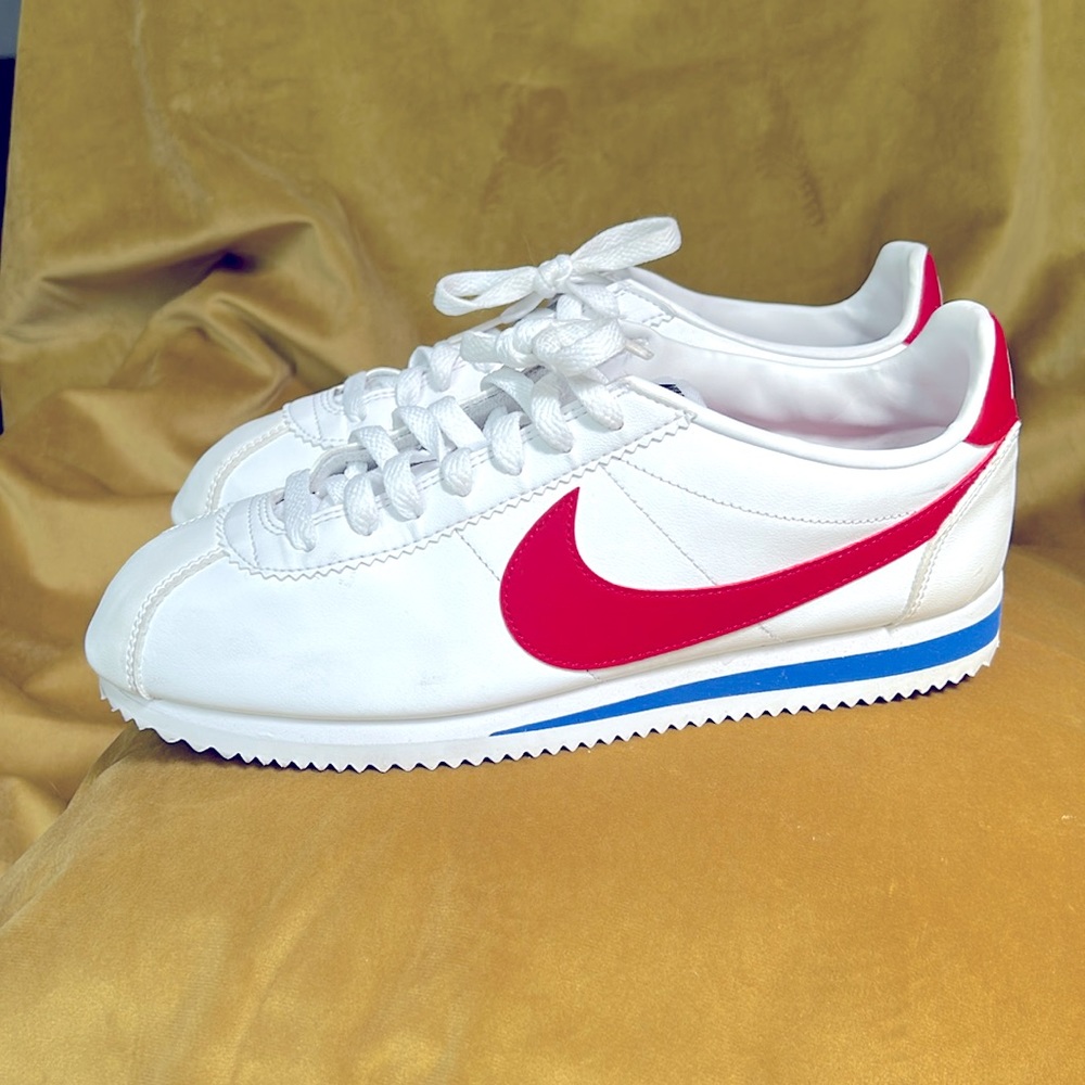 Classic Cortez (Forrest gump) style Nike
